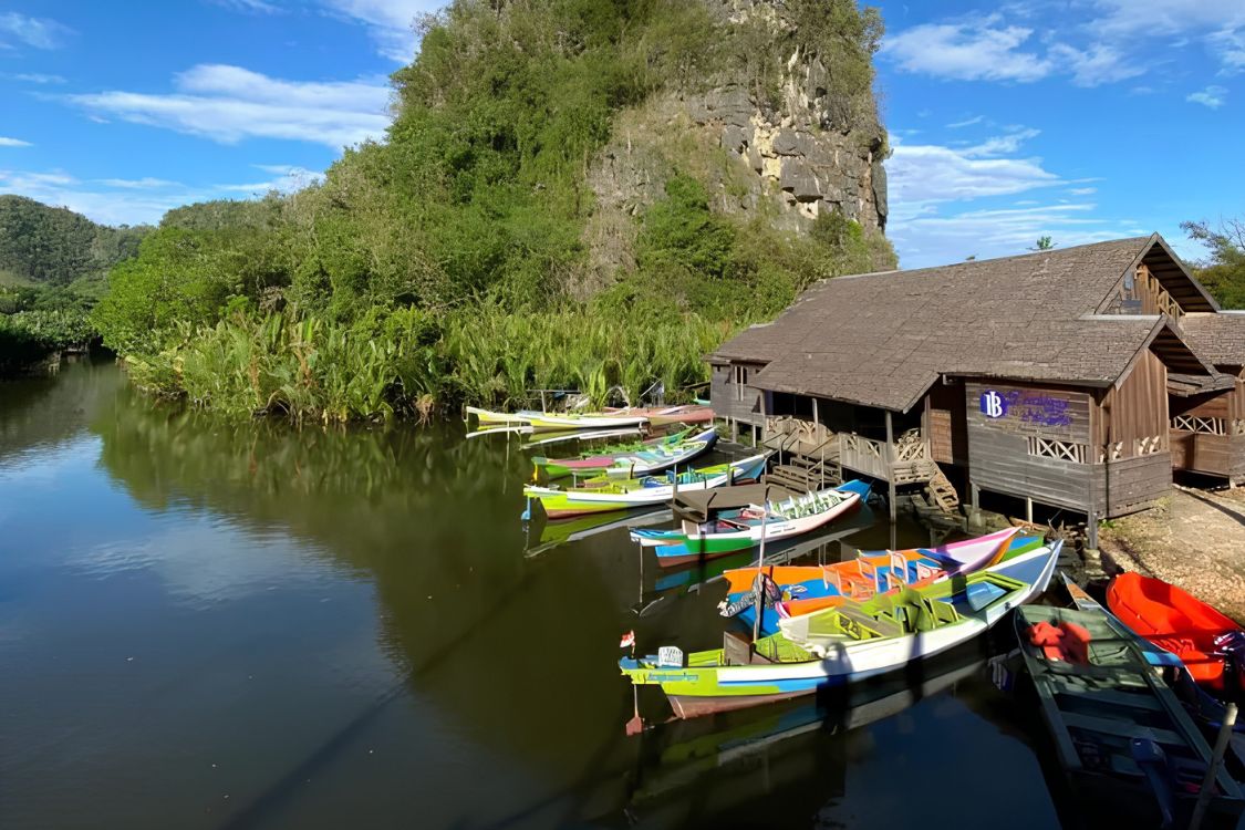 One Day Tour Rammang-Rammang
